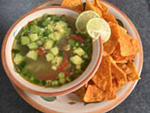 Fot. ameliagotuje, oryginalna zupa z kurczakiem i awokado