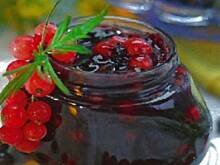 Fot. asiasi, Asiasi - jagodowo-porzeczkowa konfitura