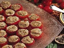 Fot. asiasi, Asiasi - pomidorki koktajlowe z nadzieniem łososiowo-orzechowym