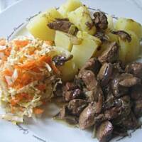 wątróbka drobiowa z cebulką