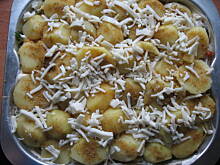 Fot. zagaser, Zapiekanka ziemniaczana z piersią kurczaka i mrożonymi warzywami