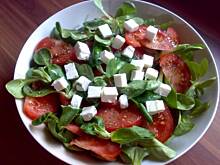 Fot. PaniMISIOWA, Sałatka z roszponki z serem feta