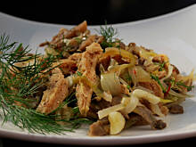 Fot. katy12, Sałatka z boczniaków i kotlecików sojowych