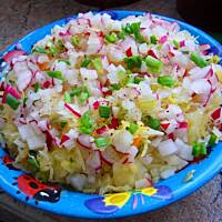 Surówka z kiszonej kapusty i rzodkiewki