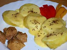 Fot. niebieska różyczka, Moje raclette na ziemniakach z poledwicą