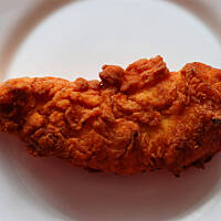 Kurczak w chrupiącej i pikantnej panierce