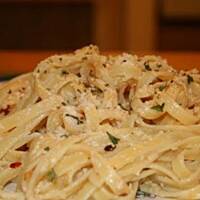 Makaron w tradycyjnym włoskim sosie z czosnkiem od Mężatki