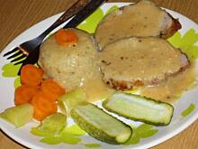 Fot. niebieska różyczka, Schab z patelni w sosie chrzanowym