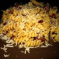 Makaron w tradycyjnym włoskim sosie z czosnkiem od Mężatki