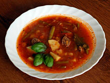 Fot. MAGDAITYLE, Zupa gulaszowa pikantna i zdrowa