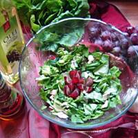 Surówka pieczarkowo - winogronowa