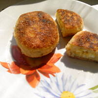 Ziemniaczane kotlety z jajecznym farszem