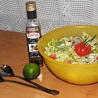 Sałata lodowa z fetą.