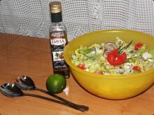 Fot. msewka, Sałata lodowa z fetą.