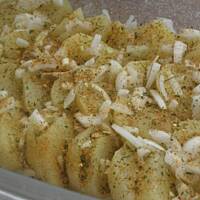 Zapiekanka ziemniaczana z wątróbką drobiową.