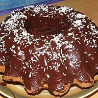 Kokosowa babka z ananasem.