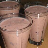 Koktajl śliwkowo-waniliowy.