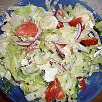 Super- szybka sałatka z oliwkami i fetą.