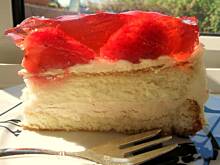 Fot. natalka1, Tort z truskawkami kremem maslanym i galaretka