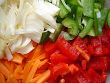 Fot. eNka, Polędwiczki z makaronem po chińsku