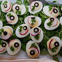 Mrugające jajka na roszponkowej łące