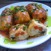 Gołąbki drobiowe z ryżem i warzywami