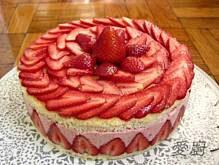 Fot. ewazych, tort truskawkowy