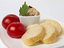 Fot. Wkn, Pasta z pstrąga z czerwonym pieprzem