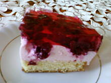 Fot. asiula76, Śmietanowiec czyli biszkopt z bitą śmietaną i owocami