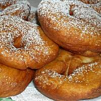 Smażone oponki (włoskie ciambelle)