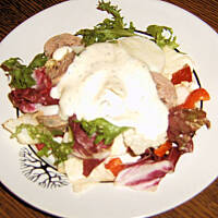 Sałatka z białą kiełbasą w sosie chrzanowym wg M&Ł