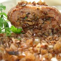 Zrazy mielone pieczarką i gryką urozmaicone