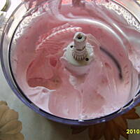 Ciepłe lody" truskawkowe