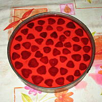 Sernik na zimno z truskawkami