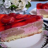 Sernik na zimno truskawkowo-czekoladowy