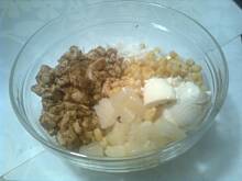 Fot. Anja, Delikatnie i na ostro-sałatka z gyrosem i ananasem