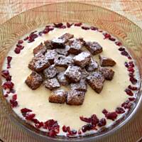 Chłodnik brzoskwiniowy z cynamonowymi grzankami