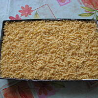 Sernik z brzoskwiniami