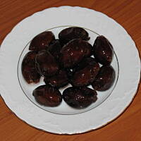 Śliwki nadziewane orzechami