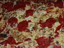 Fot. ev87, Pizza salami