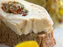 Fot. iwonkab, PIERŚ Z KURCZAKA