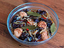 Fot. MAGDAITYLE, Kulki mięsne w pikantnej zalewie