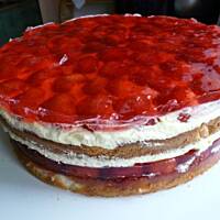 Tort truskawkowy