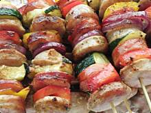 Fot. msewka, Szaszłyki na grill z białą kiełbasą