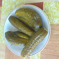 Ogórki małosolne bardzo aromatyczne z liśćmi:)