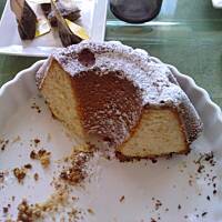 Babka piaskowa z białą czekoladą