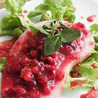 Sos porzeczkowo-wiśniowy do mięs.