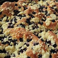 Drożdżowiec z jagodami.