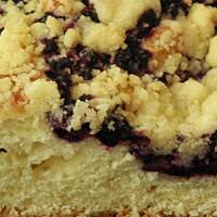 Drożdżowiec z jagodami.