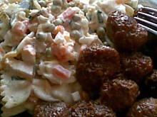 Fot. JOSSEFIN, Farfalle i wędzony kurczak (sałatka)